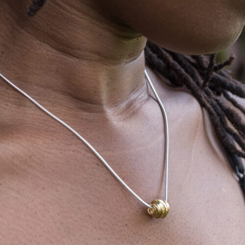 DorotheeRosen_18kOnefooter_necklace cropped
