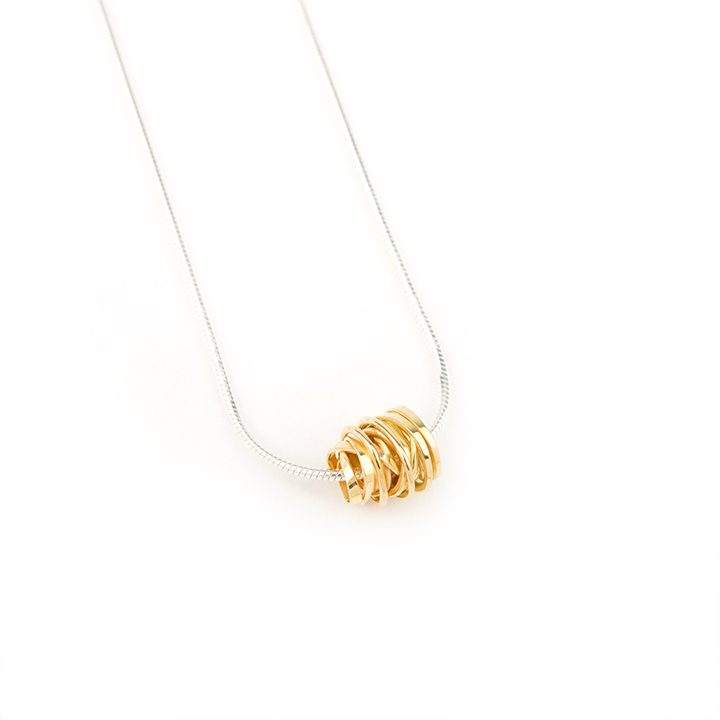 Onefooter necklace in 18k gold