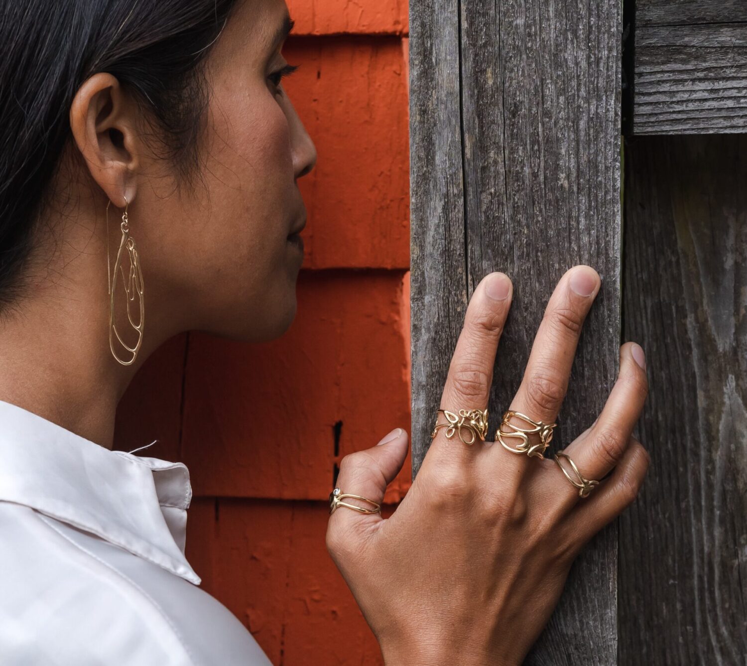 SCRIPT_Series_Editorial with 18k Script Rings and Dragonfly Earrring