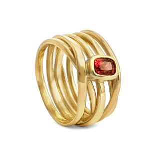 18k yellow gold and spinel is a match made in heaven. This one is sz 9