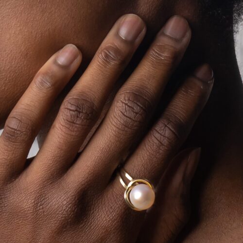 MoonPearl Editorial Featuring Ring with Kasumiga Pearl and Stud Rim Earrings in 18k Yellow Gold - by Dorothee Rosen