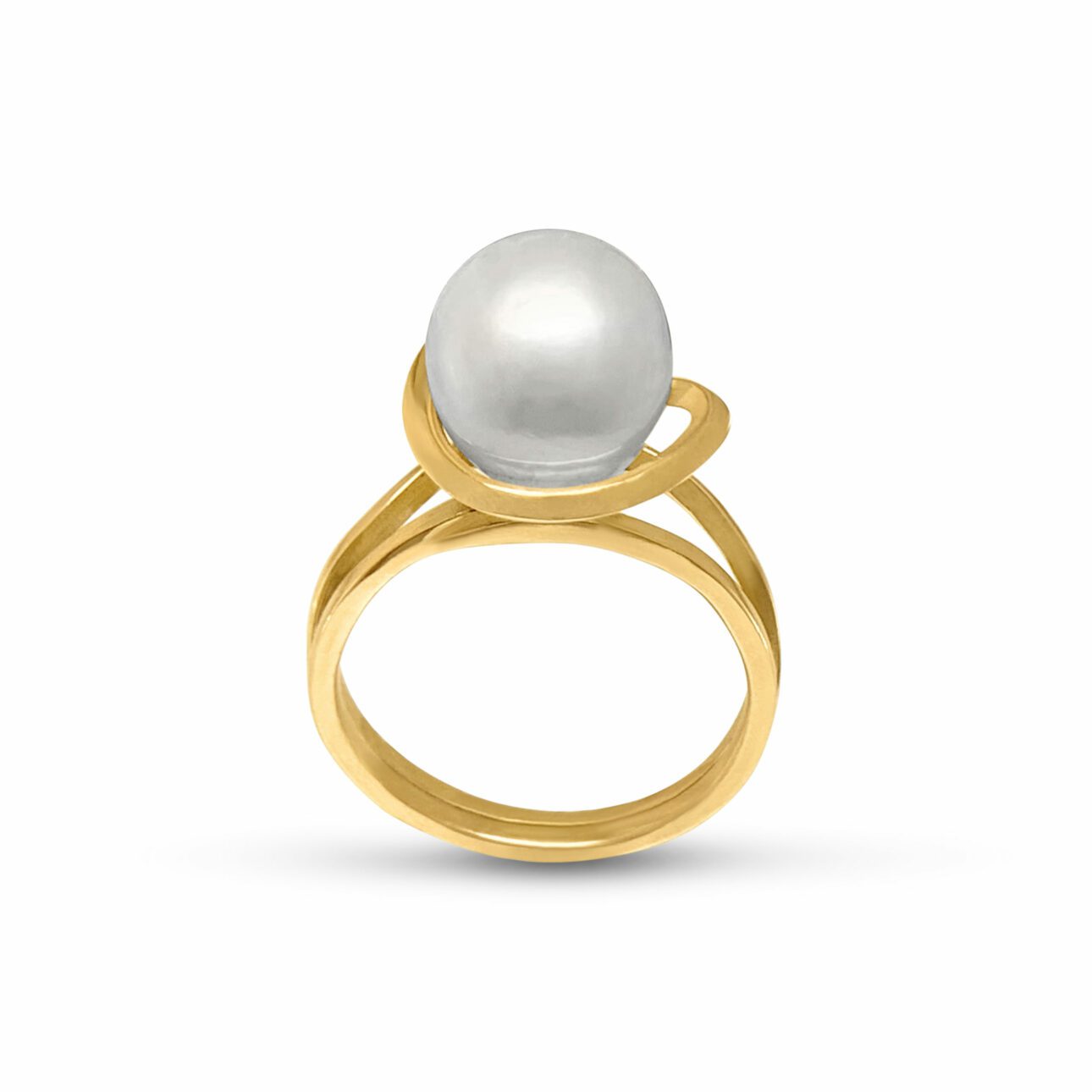 MoonPearl Ring in 18k Yellow Gold with Kasumiga Pearl | Dorothée Rosen ...