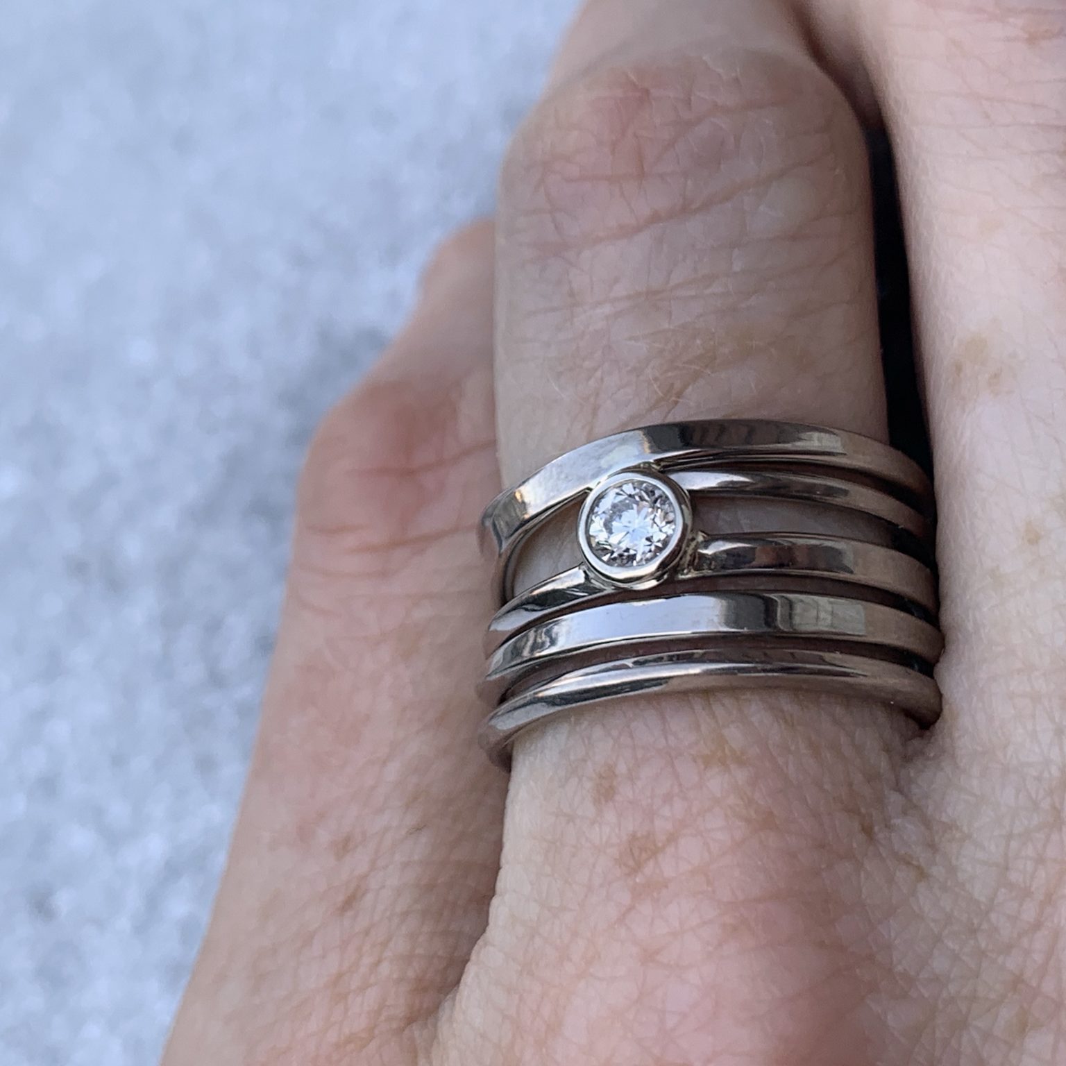One-of-a-Kind #322 || 18k Palladium White Gold Onefooter Ring with Diamond, Size 7