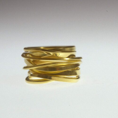 TwoFooter ring in 18k yellow gold