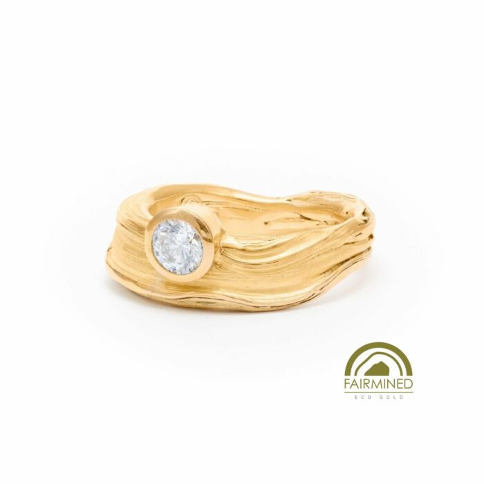 DorotheeRosen | FLOW ring No.03 | 0.52ct SI1:H | sz8 in 18k ethical sustainable Fairmined ECO gold diamond