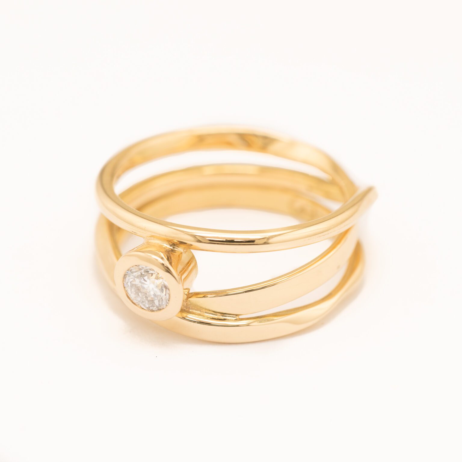 339_DorotheeRosen_3Loop_18kyg_0.35ct_sz8