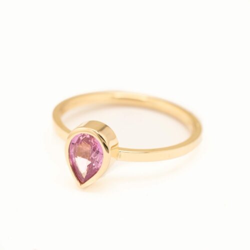 pink sapphire ring 18k gold