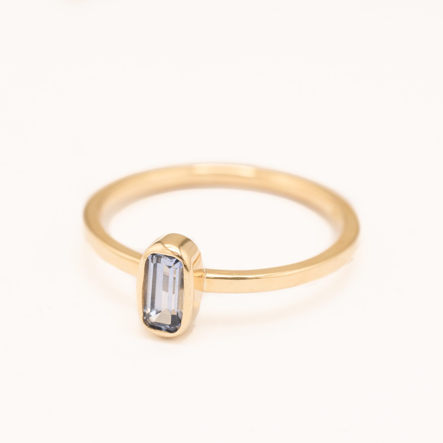 Blue sapphire ring C005