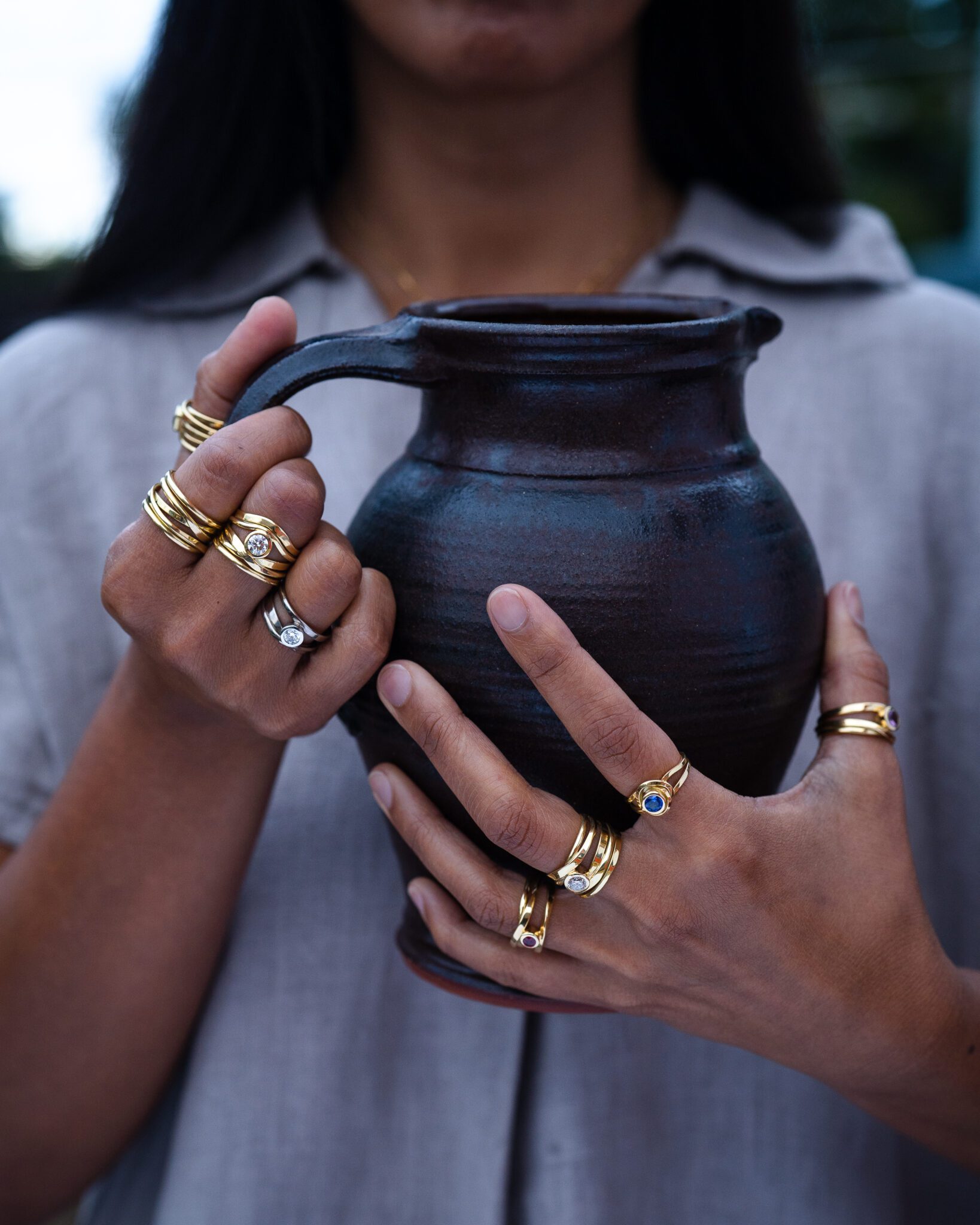 OneFooter and Knot Rings in 18k Gold by Dorothée Rosen