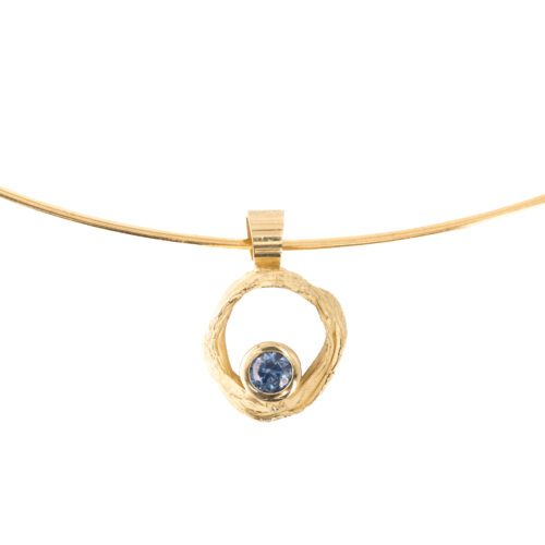 DorotheeRosen | Flow P No.05 | Montana Sapphire | 18k FM ECO | Pendant in Ethical Sustainable Gold