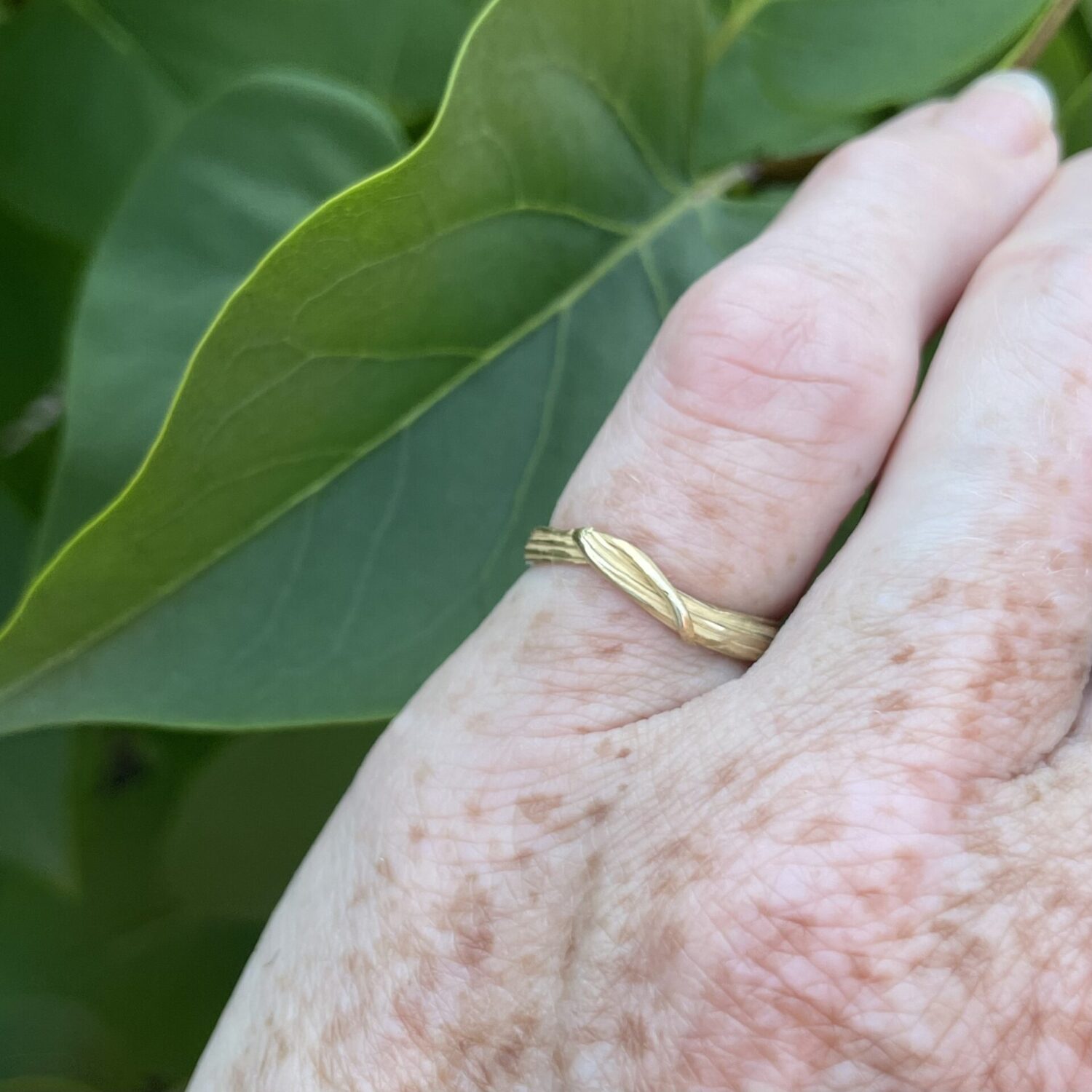 Flow Ring No. 25 in Fairmined ECO 18k yellow gold, size 6
