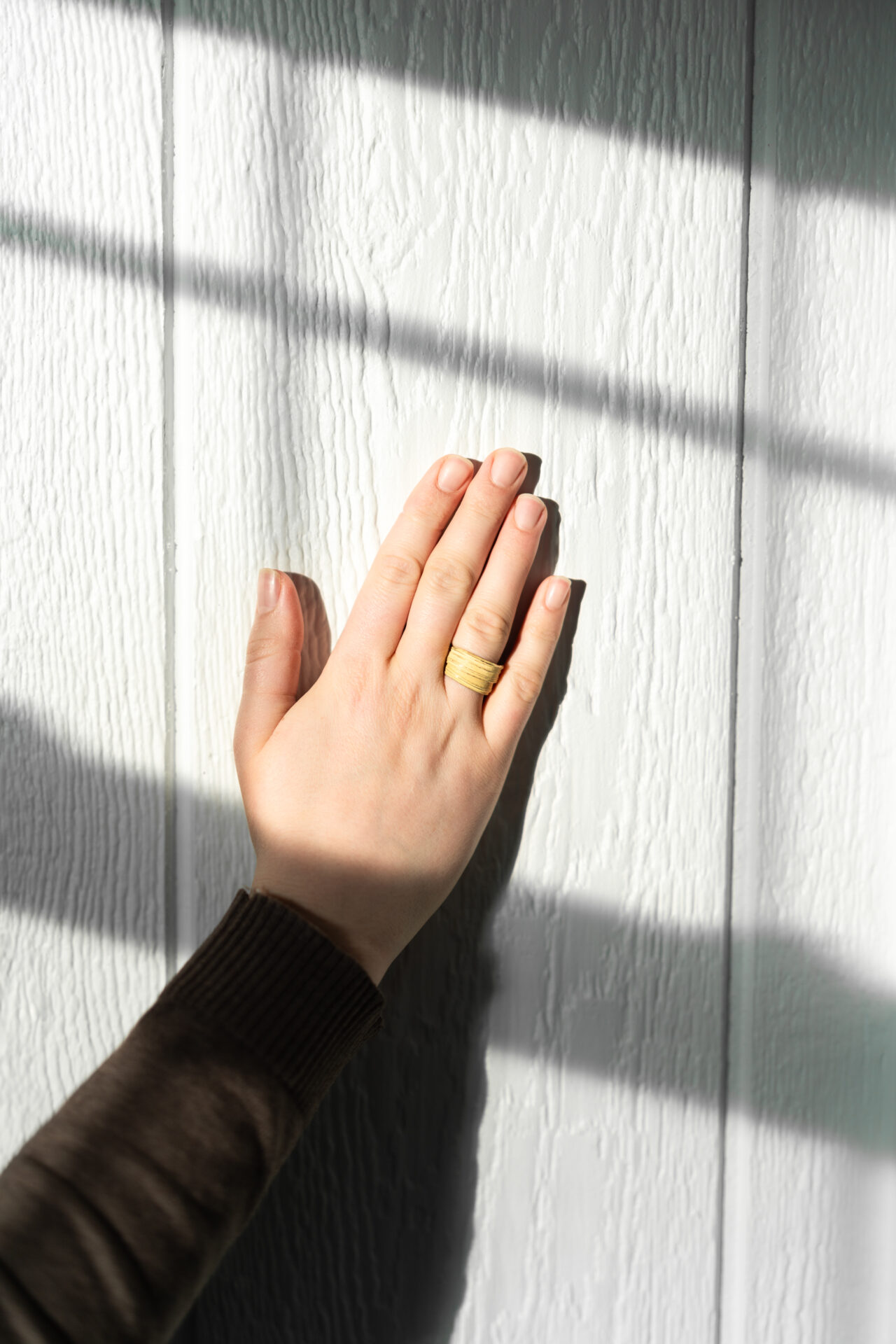 elegant Flow Ring in 18k Fairmind ECO-Gold no. 29
