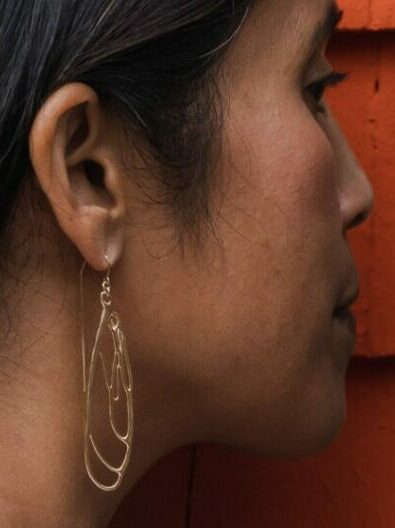 SCRIPT Rings and DRAGONFLY Earrings in 18k Gold by Dorothée Rosen