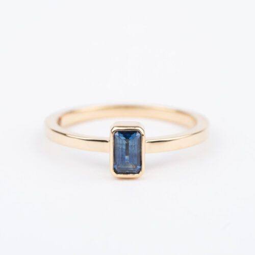 C11 - Blue Sapphire Em Cut - 18kyg - Size 5 - Studio by DorotheeRosen