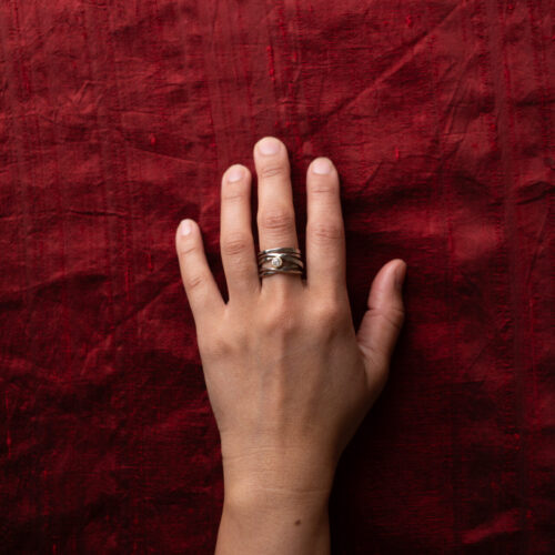 280 - Canadian Diamond 0.24ct - HSI2 - Size 8 - Hand Model by Dorothee Rosen