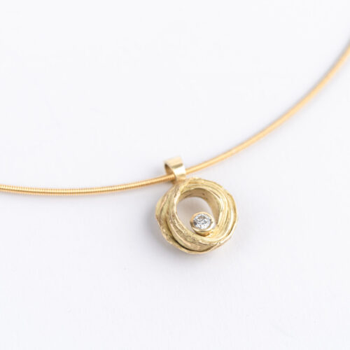 FLOW Pendant No.04 - 18k Fairmined ECO gold - RepDiamond (2 of 17) by Dorothee Rosen