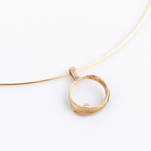 FLOW Pendant No.08 - 18k Fairmined ECO gold - CanadianDiamond (4 of 17) by Dorothee Rosen