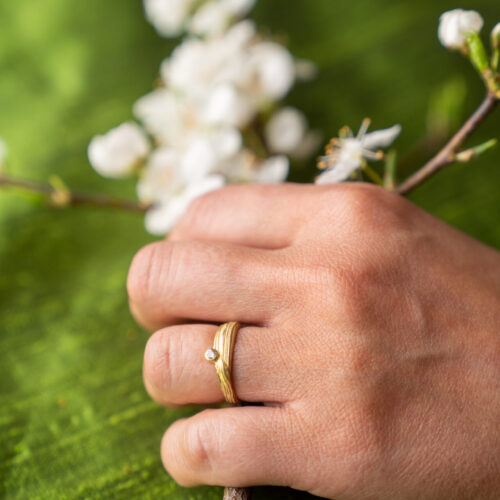FLOW Ring No. 24 - 2.5mm S&P Diamond - 18ky - Sz 5.75 - Hand Model-3 by Dorothee Rosen