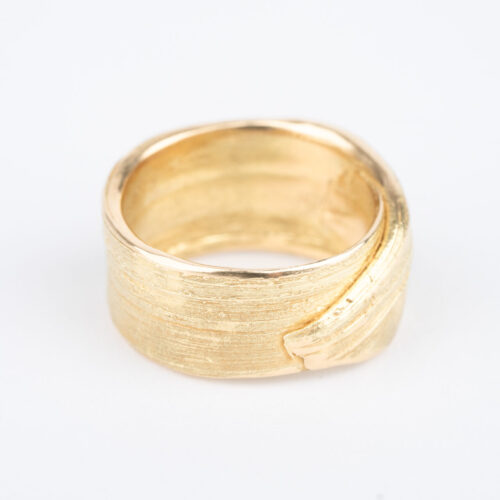 FLOW Ring No. 38 - FM gold - 18ky - Size 6.5-7 - Studio by Dorothee Rosen