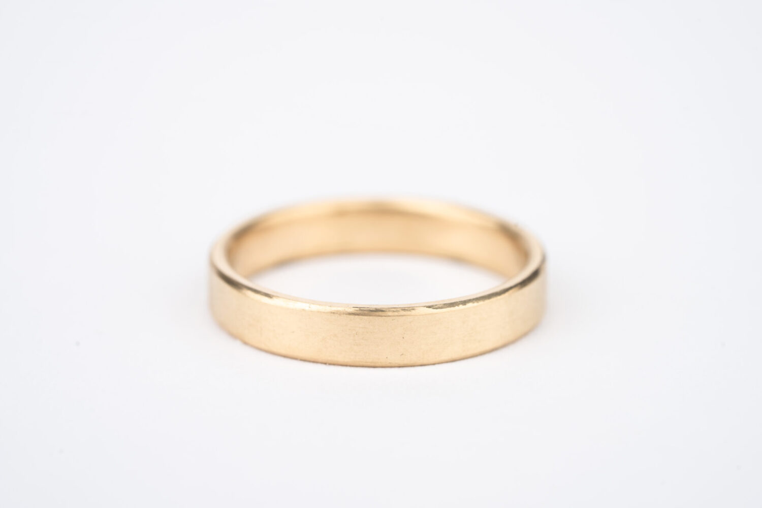 Wedding Band - 14ky - 4mm - Size 9.5 - Studio by Dorothee Rosen